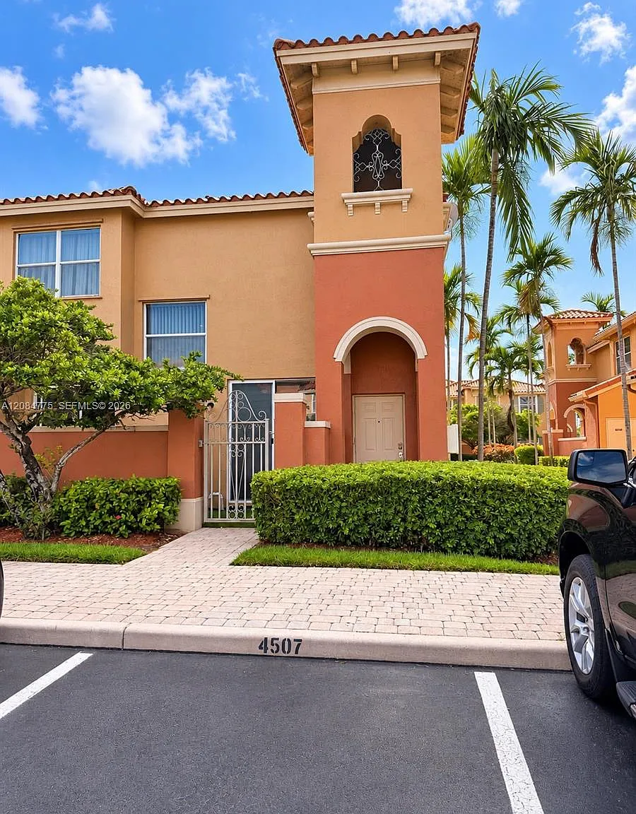 Villas At Harbor Isles Co — Photo 1
