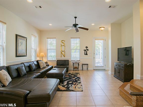 4th image of 9354 Lorrain Ct