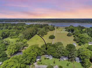 3490 McGill Ct, Johns Island, SC 29455