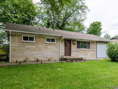 102 Lockwood Avenue, Salem, IN, 47167