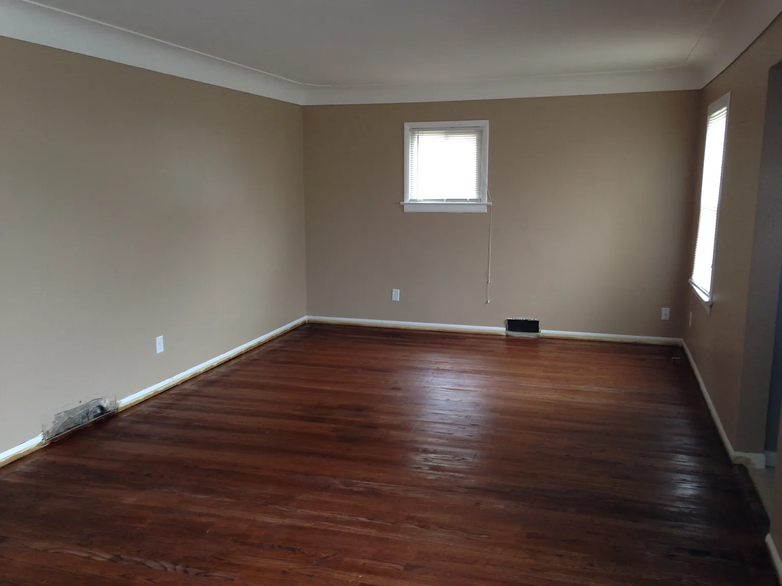 12314 Lenacrave Ave photo 1