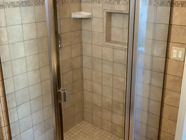 Purple Glen Dr — Photo 14