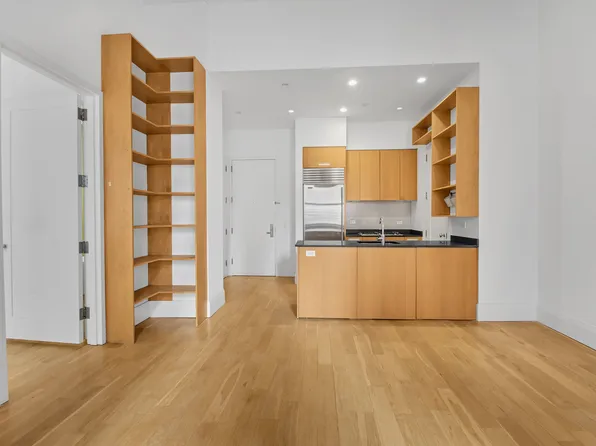 71 Nassau Street PHB image 3 of 12