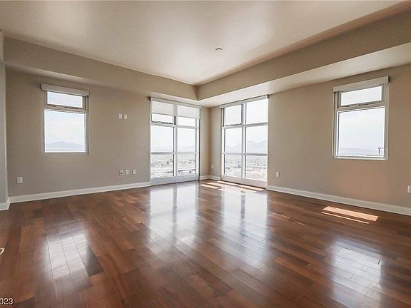 2nd image of 150 Las Vegas Blvd N Unit 1914