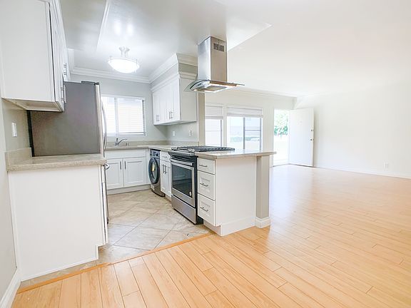 4th image of 1738 Purdue Ave APT 5