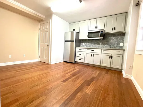 1281 25th Ave #B, San Francisco, CA 94122