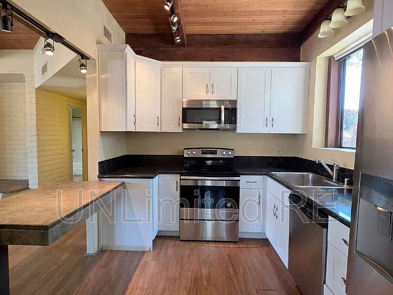 355 Canyon Diablo Rd — Photo 6