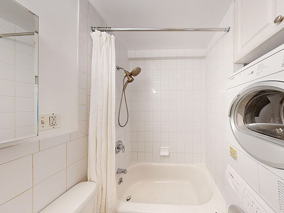 5th image of 327 E 93rd St APT 3W