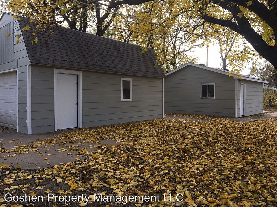 2nd image of 1327 S Elizabeth Ave