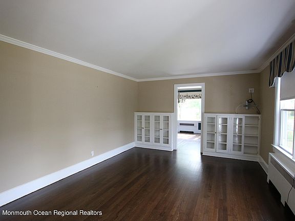3rd image of 269 Jerome Ave