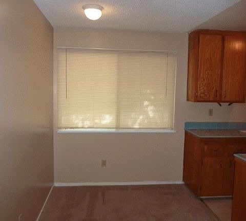 3rd image of 2401 Northrop Ave APT 4
