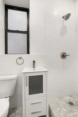 Rented by Compass | media 10