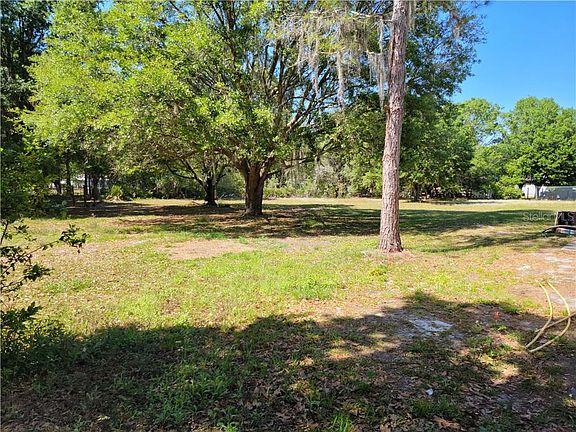 4th image of 6821 Muscadine Ln