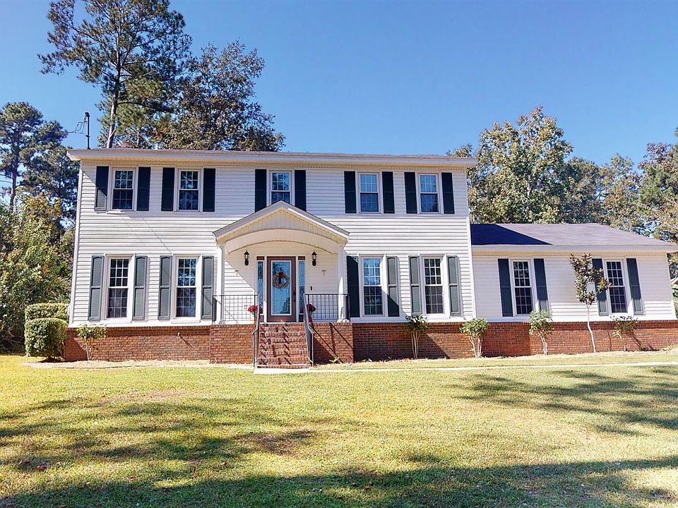 1st image of 905 Derbyshire Dr