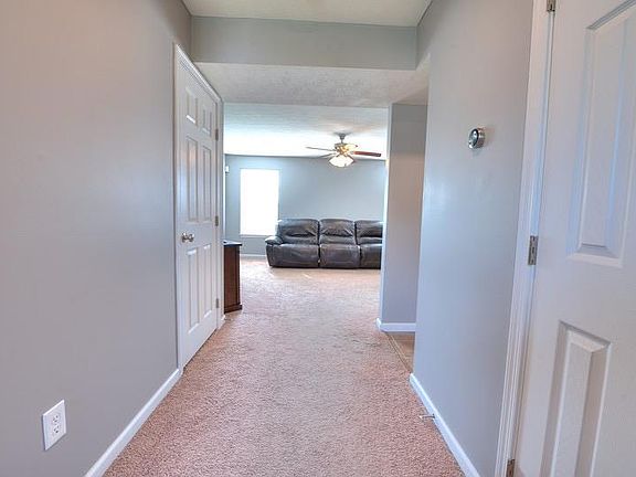 3rd image of 6031 Marsh Cir