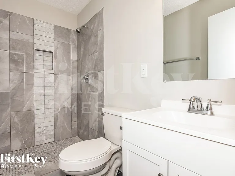 3625 Somerset Dr — Photo 9