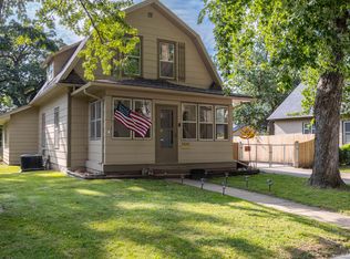 3826 9th St, Des Moines, IA 50313