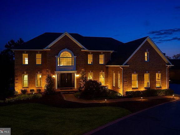 3rd image of 3595 Willow Birch Dr