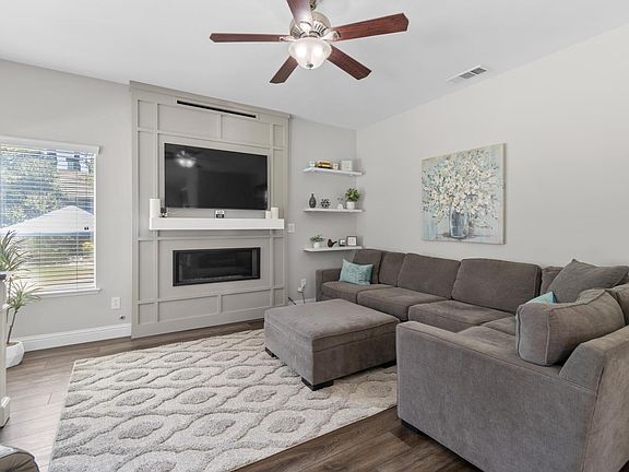 3rd image of 11742 Tenderfoot Dr