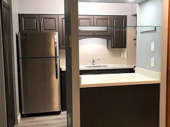 5th image of 30 Hickory St E #111
