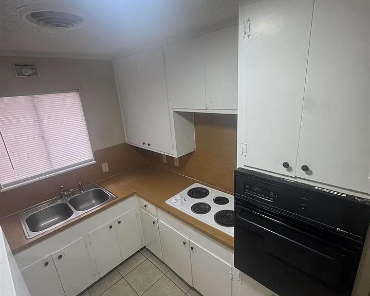 3726 Bowling Ln — Photo 7
