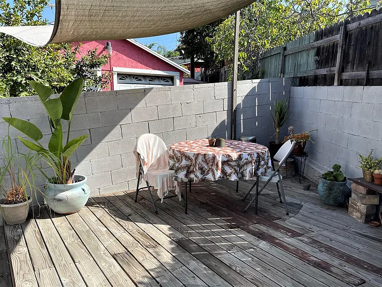 647 W Avenue 28 — Photo 9