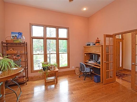 5th image of 6220 Marts Dr