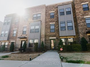 661 Uwharrie River Rd, Charlotte, NC 28211