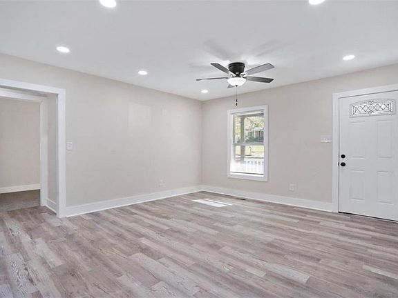 2nd image of 432 Willena Dr