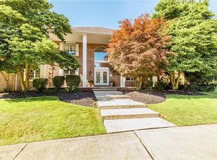 10640 Mount Royal Dr, Concord Township, OH 44077