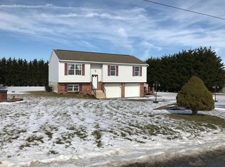 525 Main Extension St, Felton, PA 17322