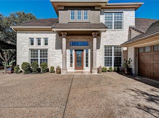 2 Glen Rock Dr, The Hills, TX 78738