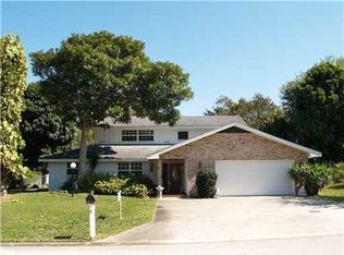 17 Rio Vista Dr, Sewalls Pt, FL 34996