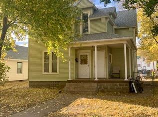 720 W 26th St, Kearney, NE 68845