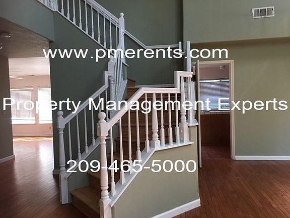 5th image of 3742 Des Moines Dr