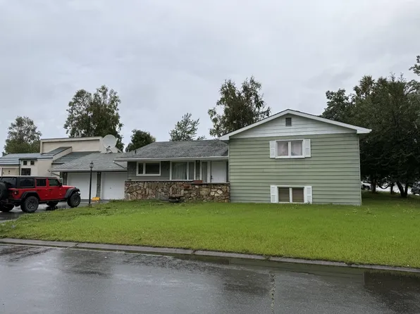 3278 Jefferson Dr, Fairbanks, AK 99709