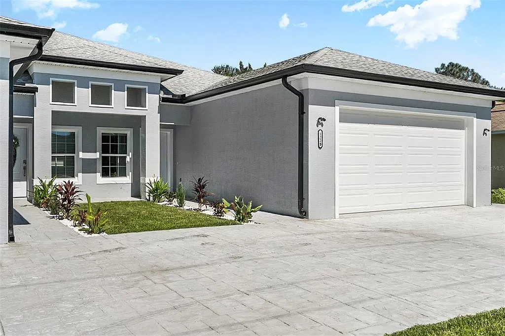 3 bed, 2.0 bath, 1516 sqft, $1,900 — Photo 2
