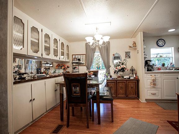 4th image of 35315 Orange Grove Ln