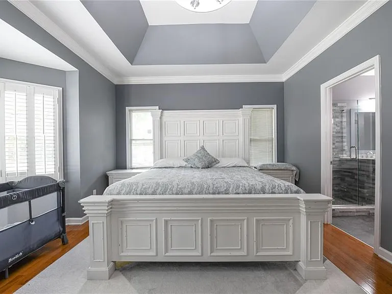 304 Bridle Path — Photo 14