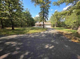 14 Highland Park Dr, Hardy, AR 72542