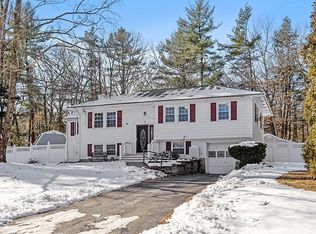 5 Gifford Ln, Chelmsford, MA 01824