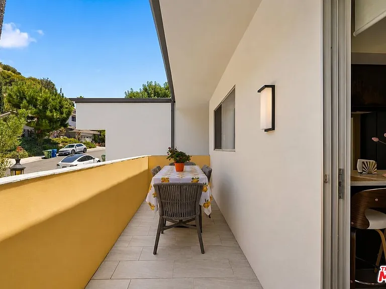 2657 Zorada Dr — Photo 11