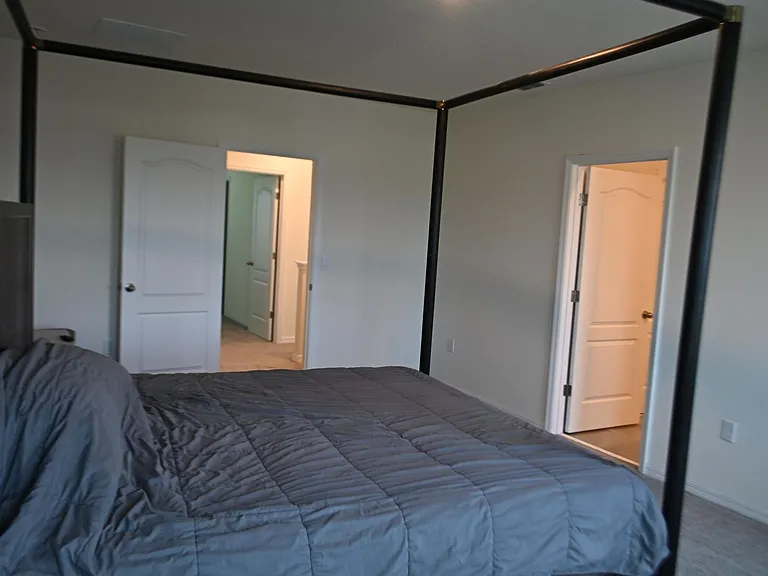 1341 Middle Lake Dr — Photo 13