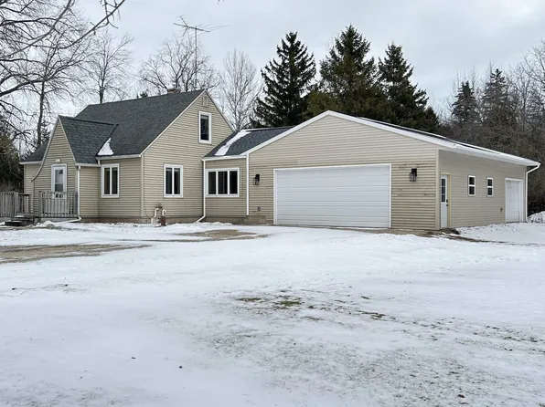 N8188 County Road M, Algoma, WI 54201