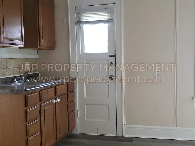412 N West Ave #2 — Photo 11