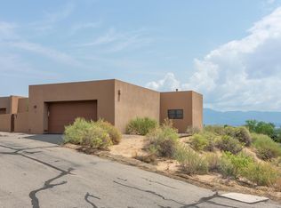 20 Wind Rd NW, Albuquerque, NM 87120