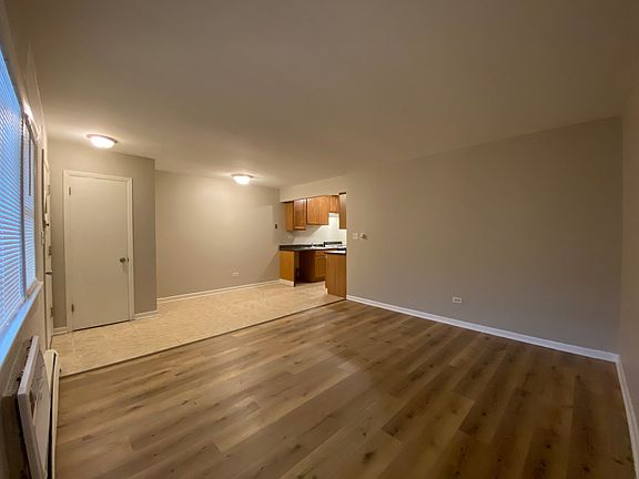 2nd image of 4315 S Harlem Ave APT 6