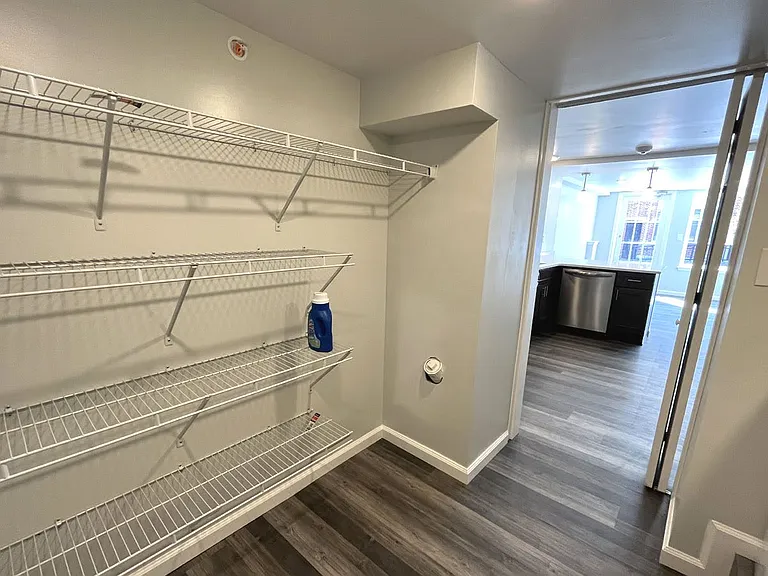 45 E King St #1 — Photo 6