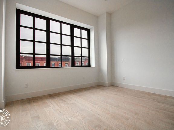 2nd image of 730 Franklin Ave #5A