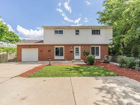 627 E Palatine Rd, Palatine, IL 60074